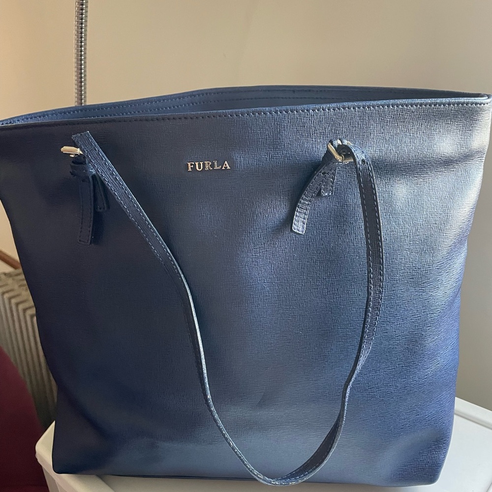 Furla Blue Tote Bag Sleek and Functional